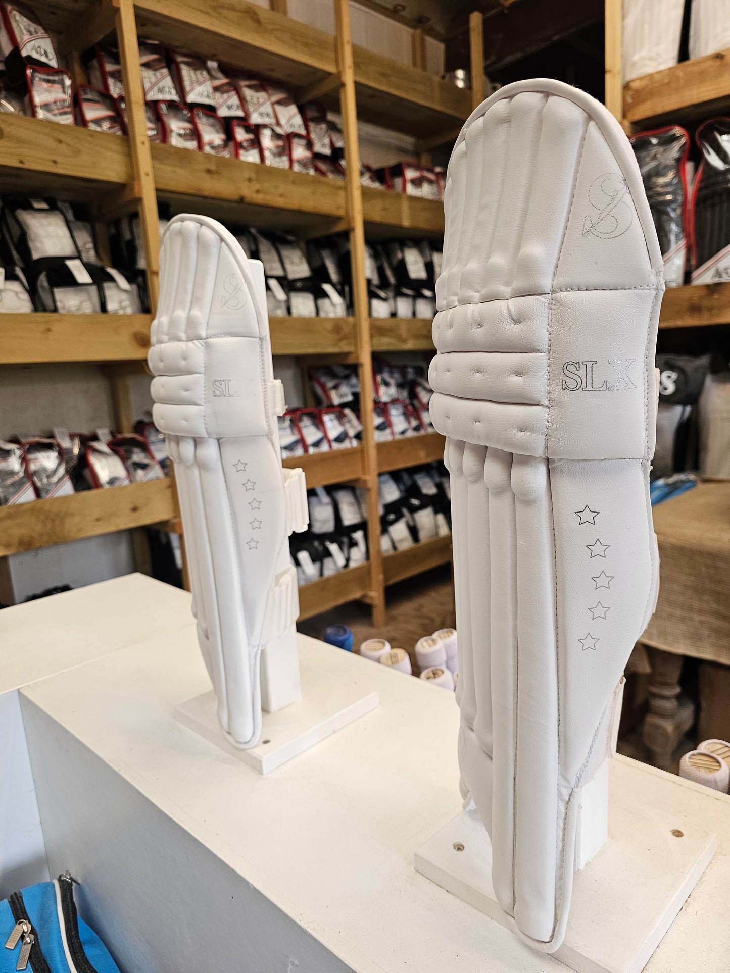Salix SLX Batting Pads - Extra Small Boys, Right Handed