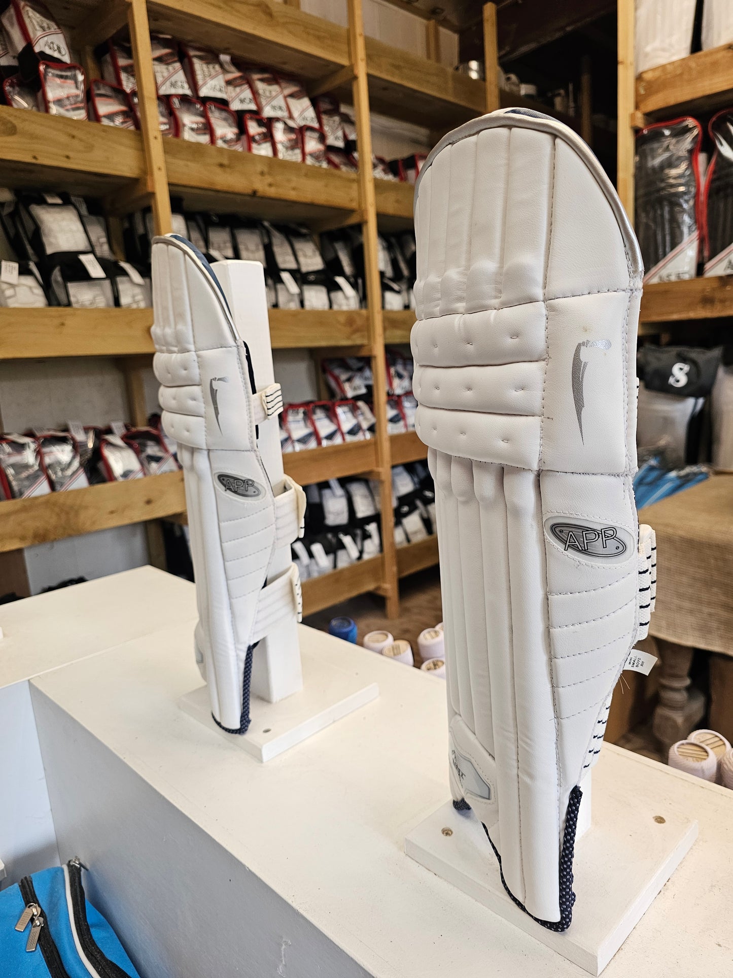 Salix APP Batting Pads - Small Child, Right Handed