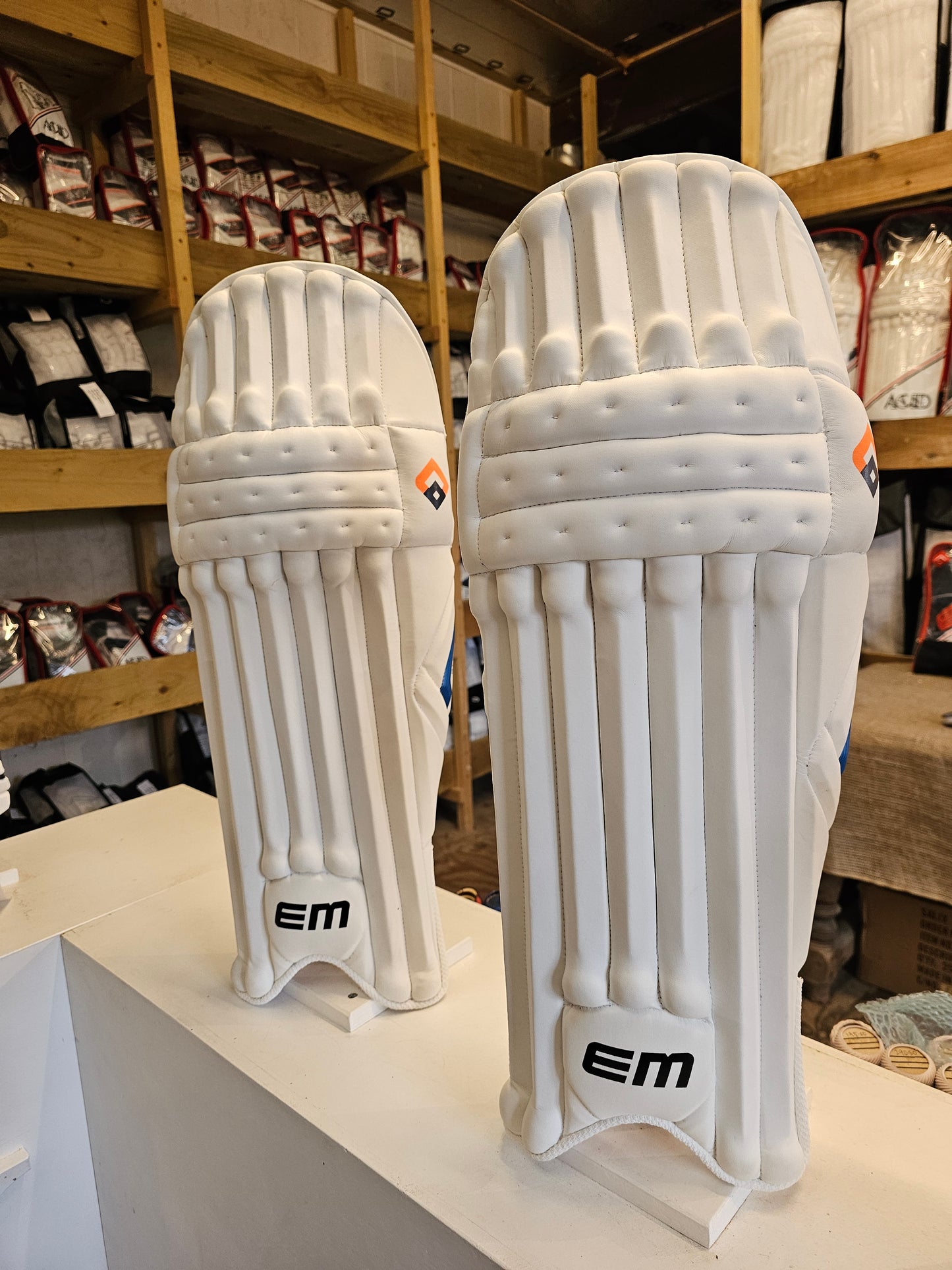 EM GT2.0 Orange Batting Pads Small Adult Right Hand