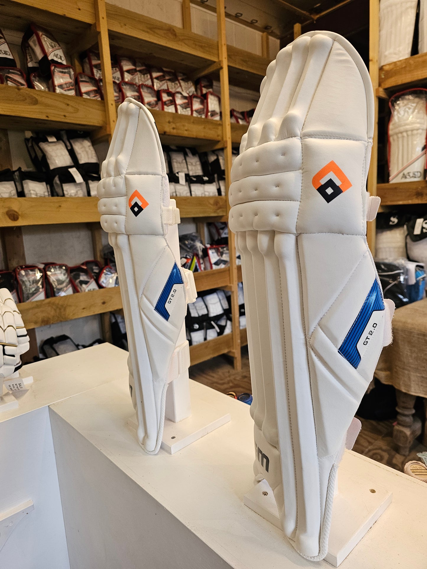 EM GT2.0 Orange Batting Pads Small Adult Right Hand