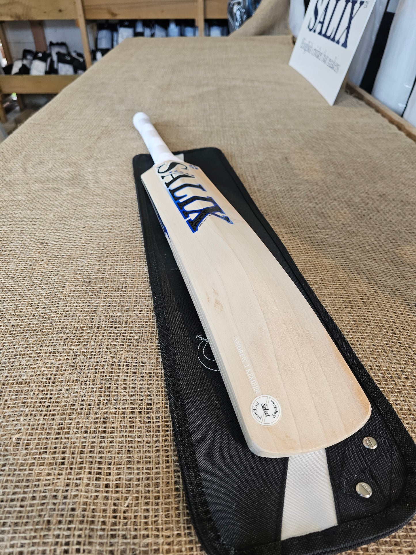 Salix AJK - Grade Select, Size 4, Weight Range 1.11lb