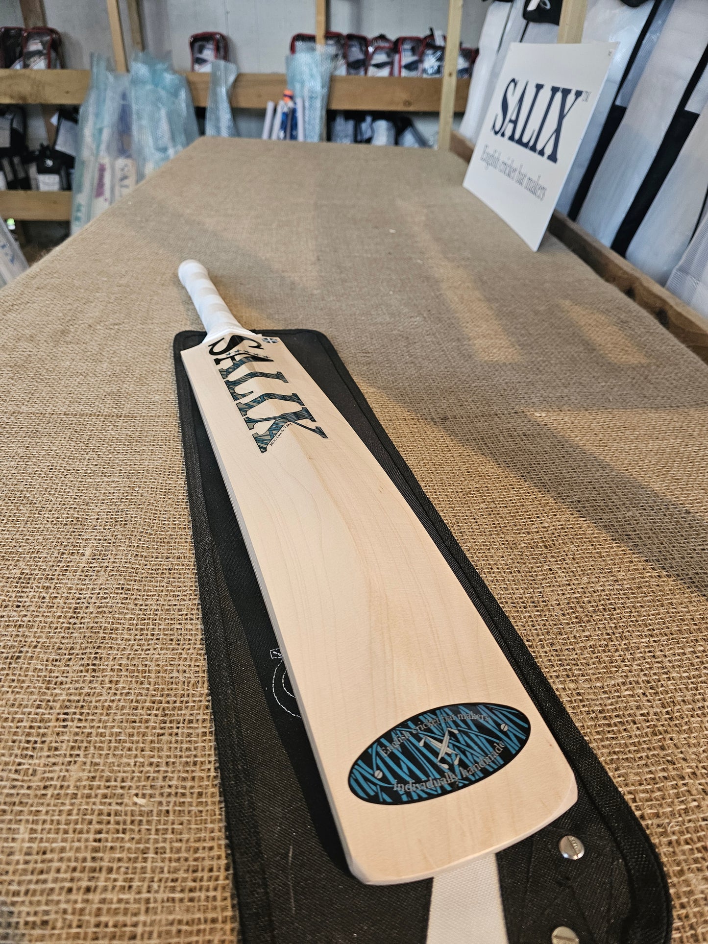 Salix - Size 5, Weight Range 1.13lb