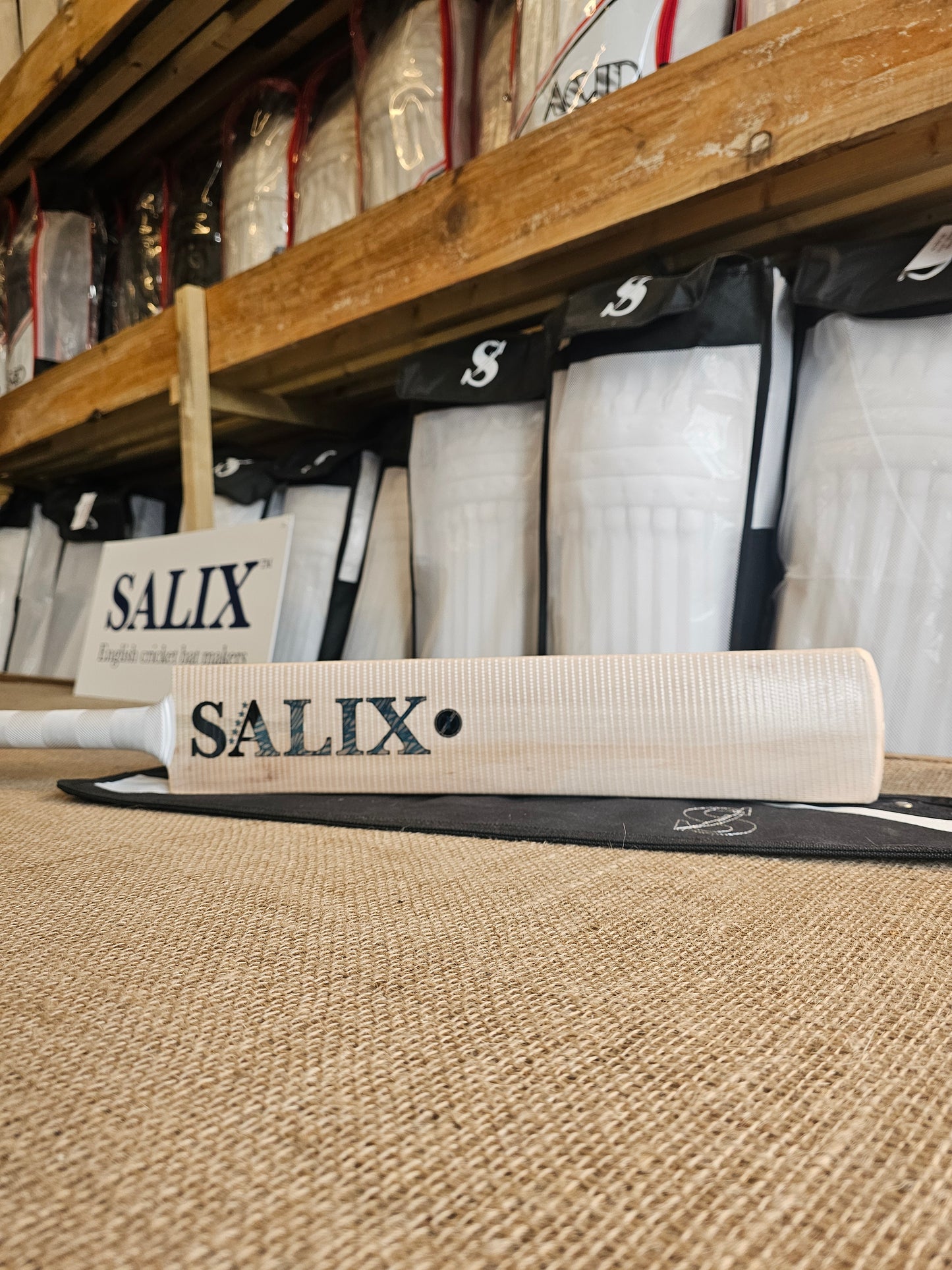 Salix - Size 5, Weight Range 1.13lb