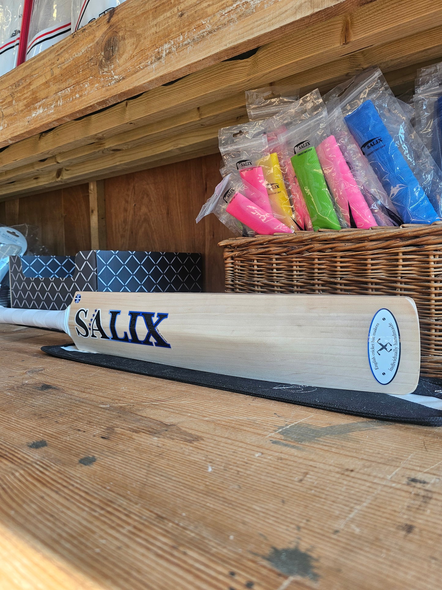 Salix AJK - Performance, Weight Range 2.9lb, Short Handle