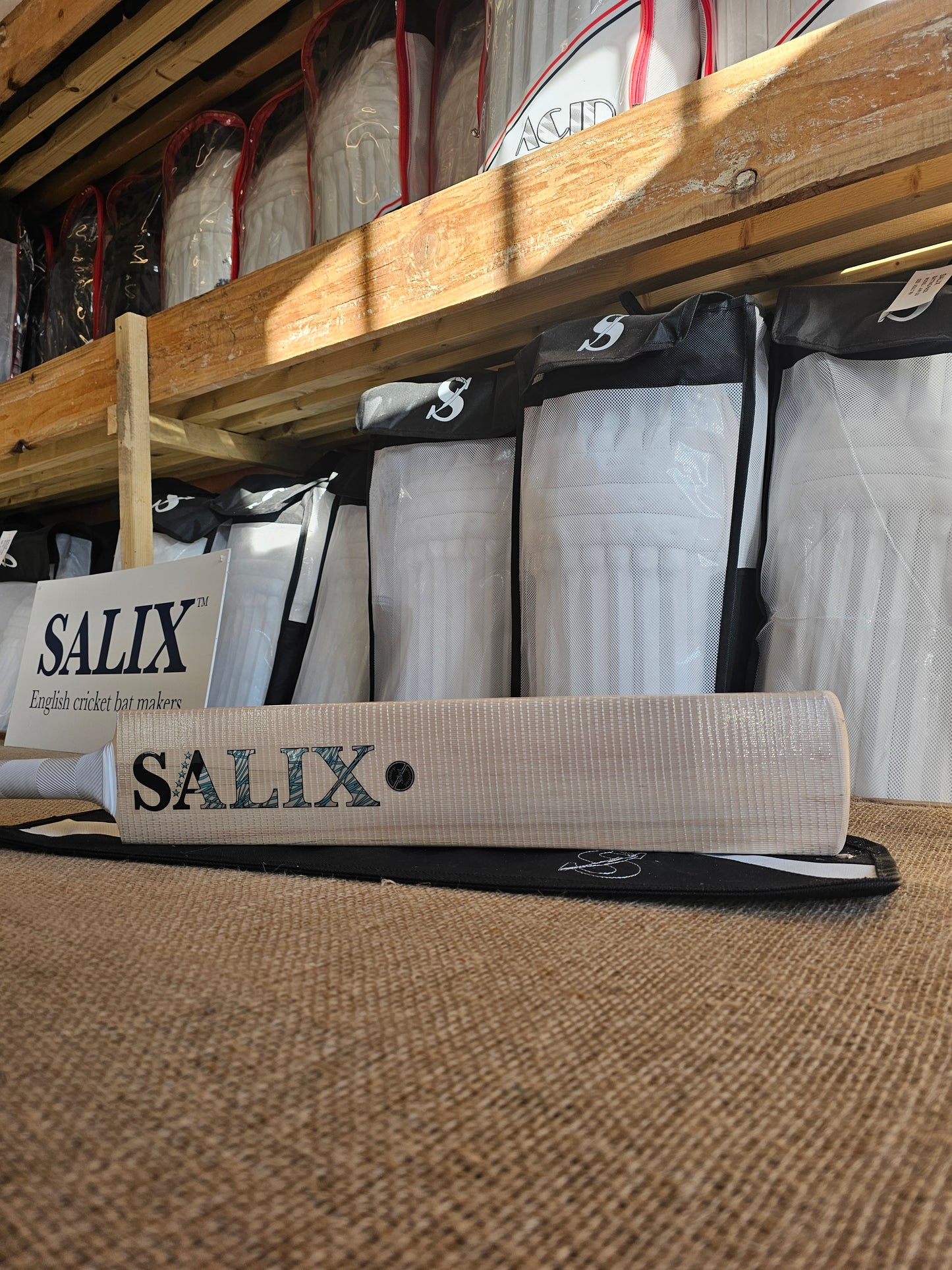 Salix - Size 5, Weight Range 2.1lb