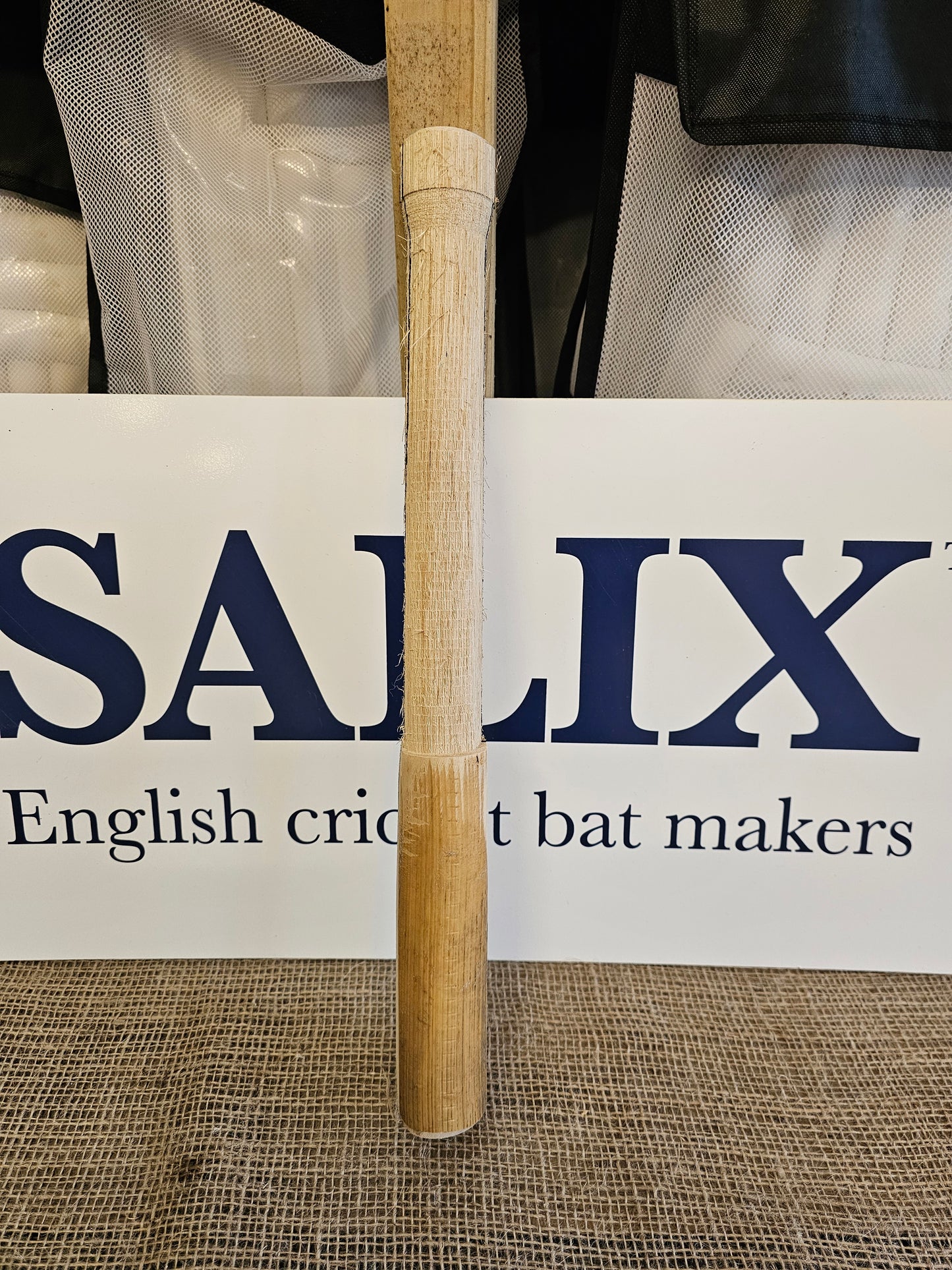 6 Piece Unspliced, 3 Rubber Inserts Salix Cricket Bat Handle