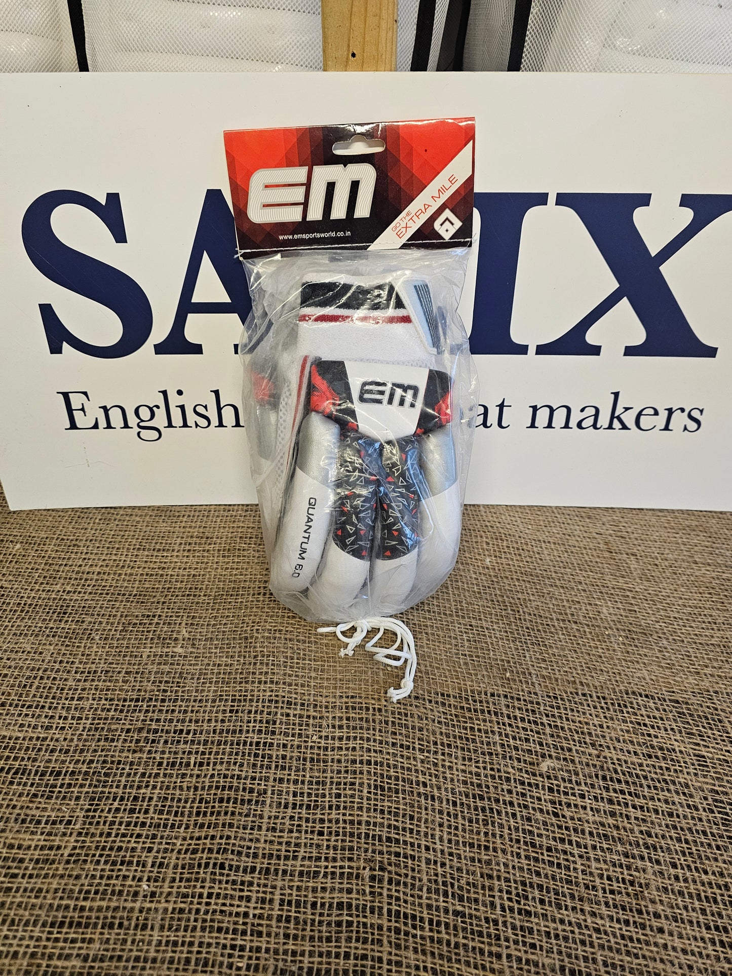 EM Batting Gloves - Quantum 6.0 Small Adult Right Handed