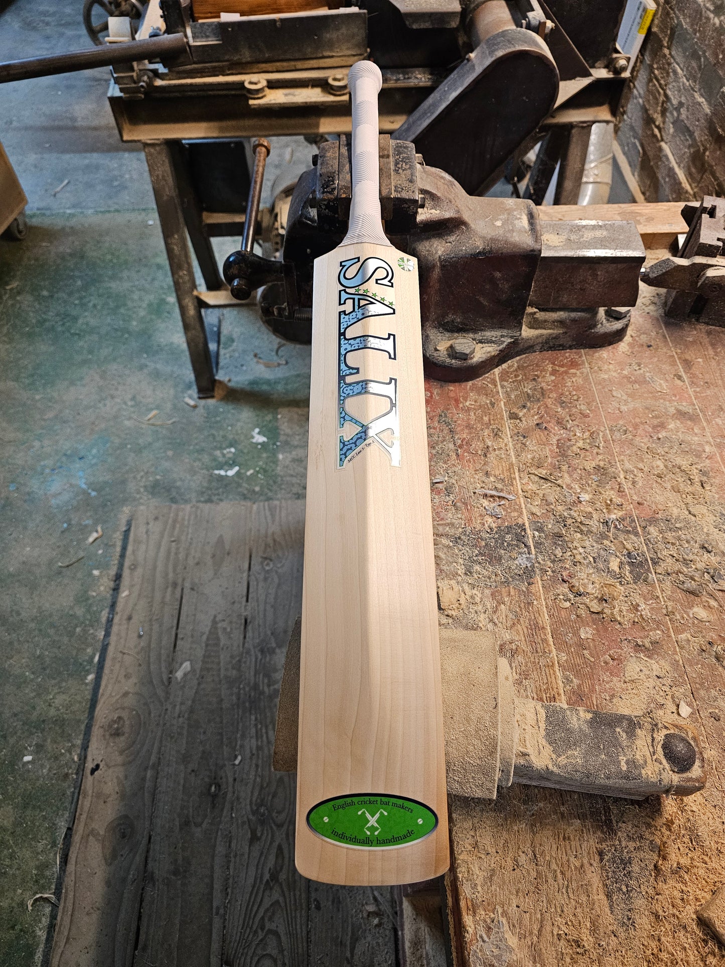 Salix AJK - Weight Range 1lb 15 Ounces, Size 6