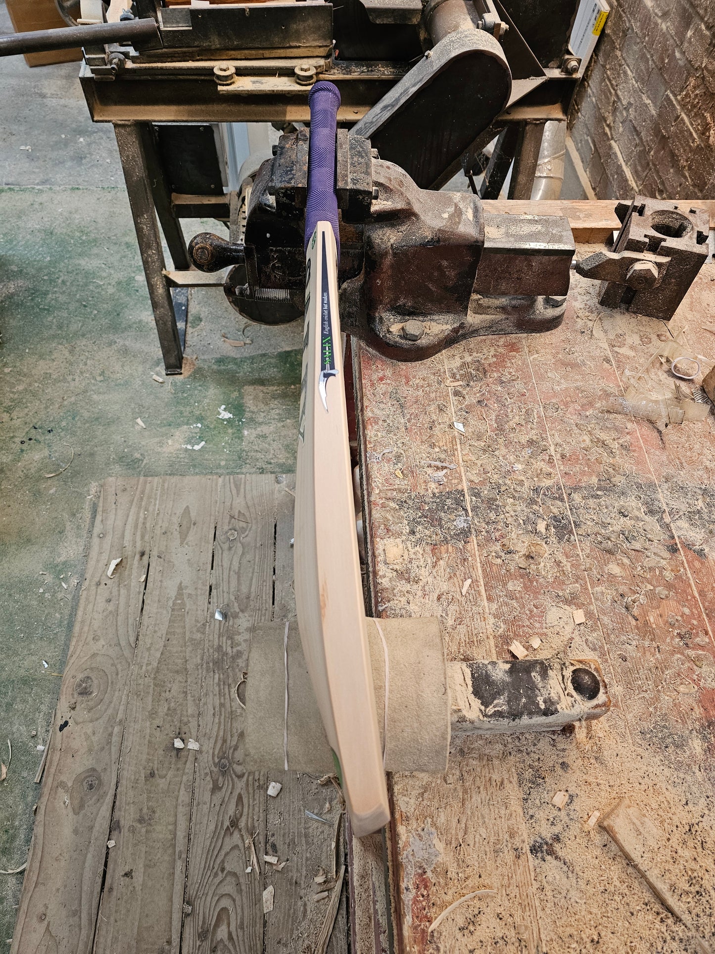 Salix AJK - Grade Select, Weight Range 2lb, Size 6