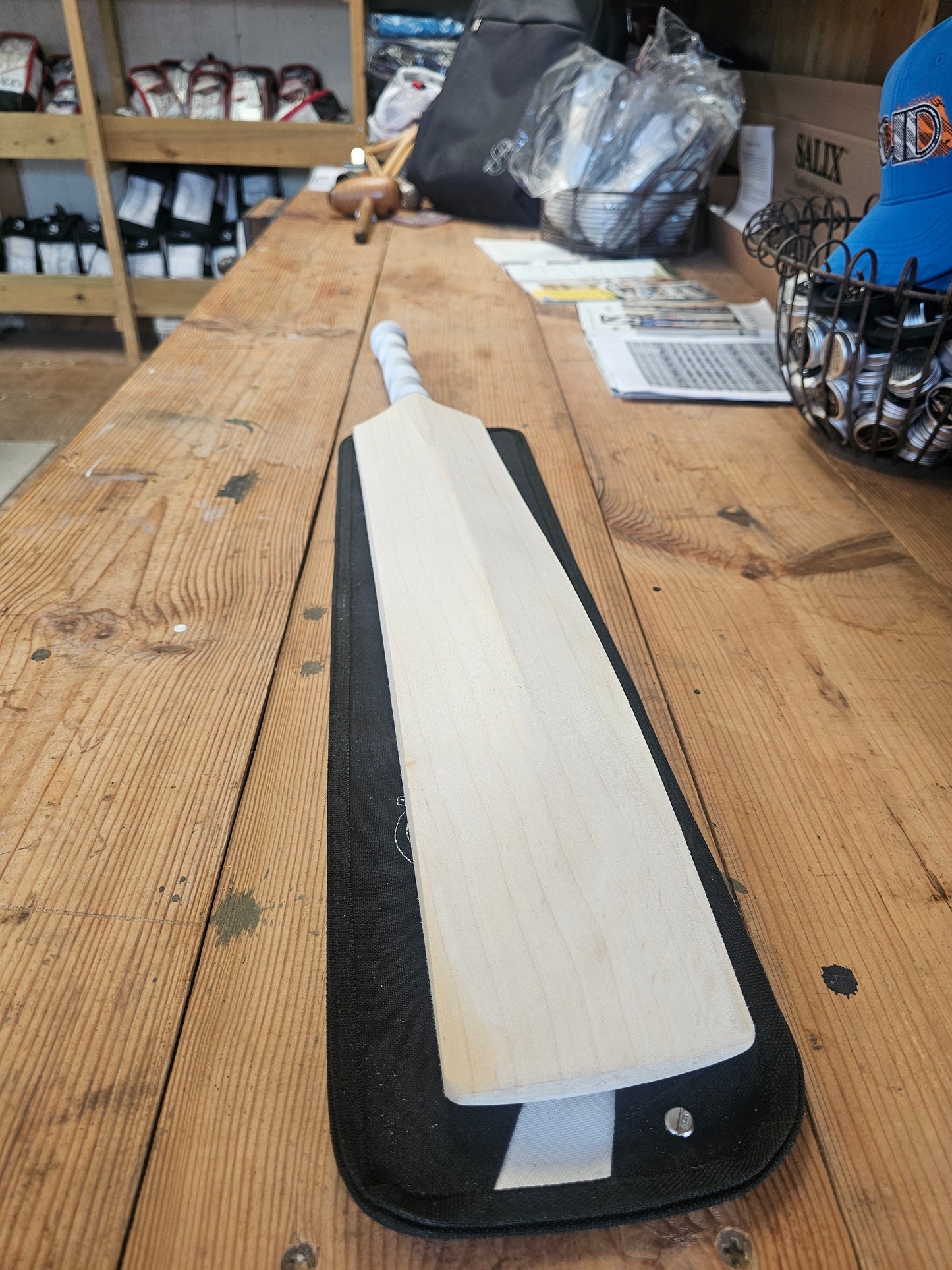 (Unlabelled) Salix - Performance, Semi Flat Face, 2.10lb