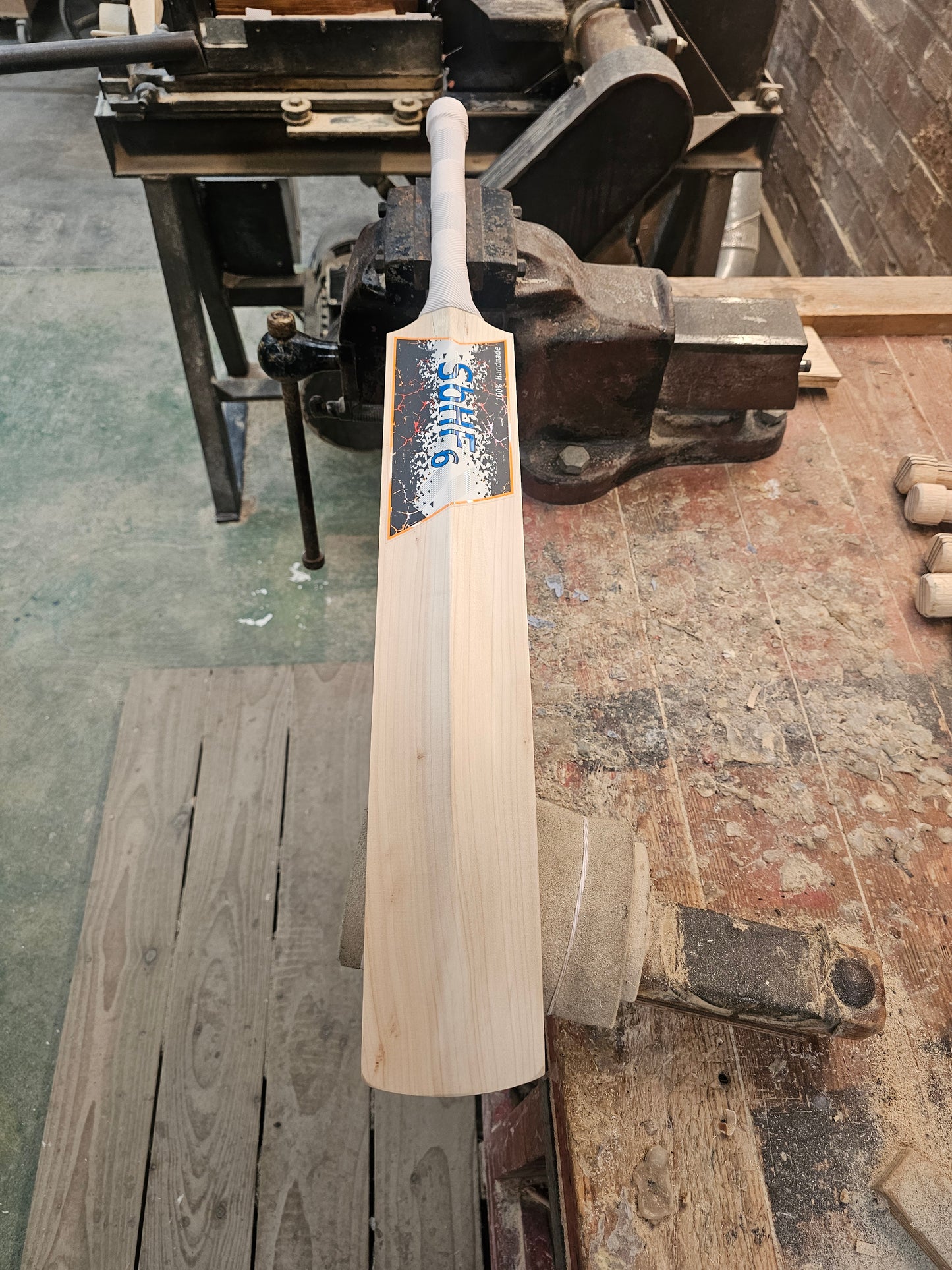 ACID Fluoro - Kashmir, WR 1lb 9oz, Size 4