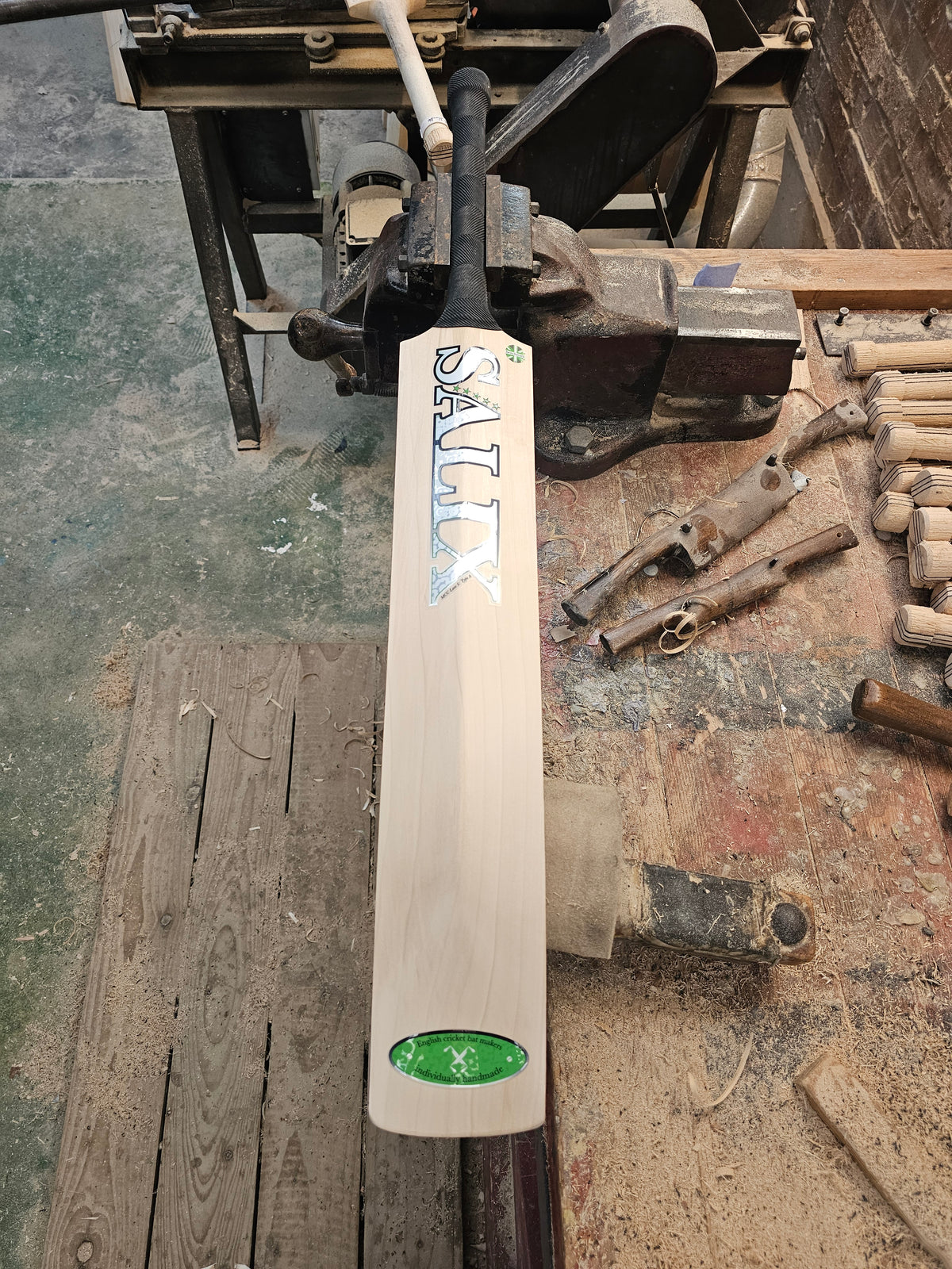 Salix AJK - Alba, Weight 2lb 10.7oz, Short Handle