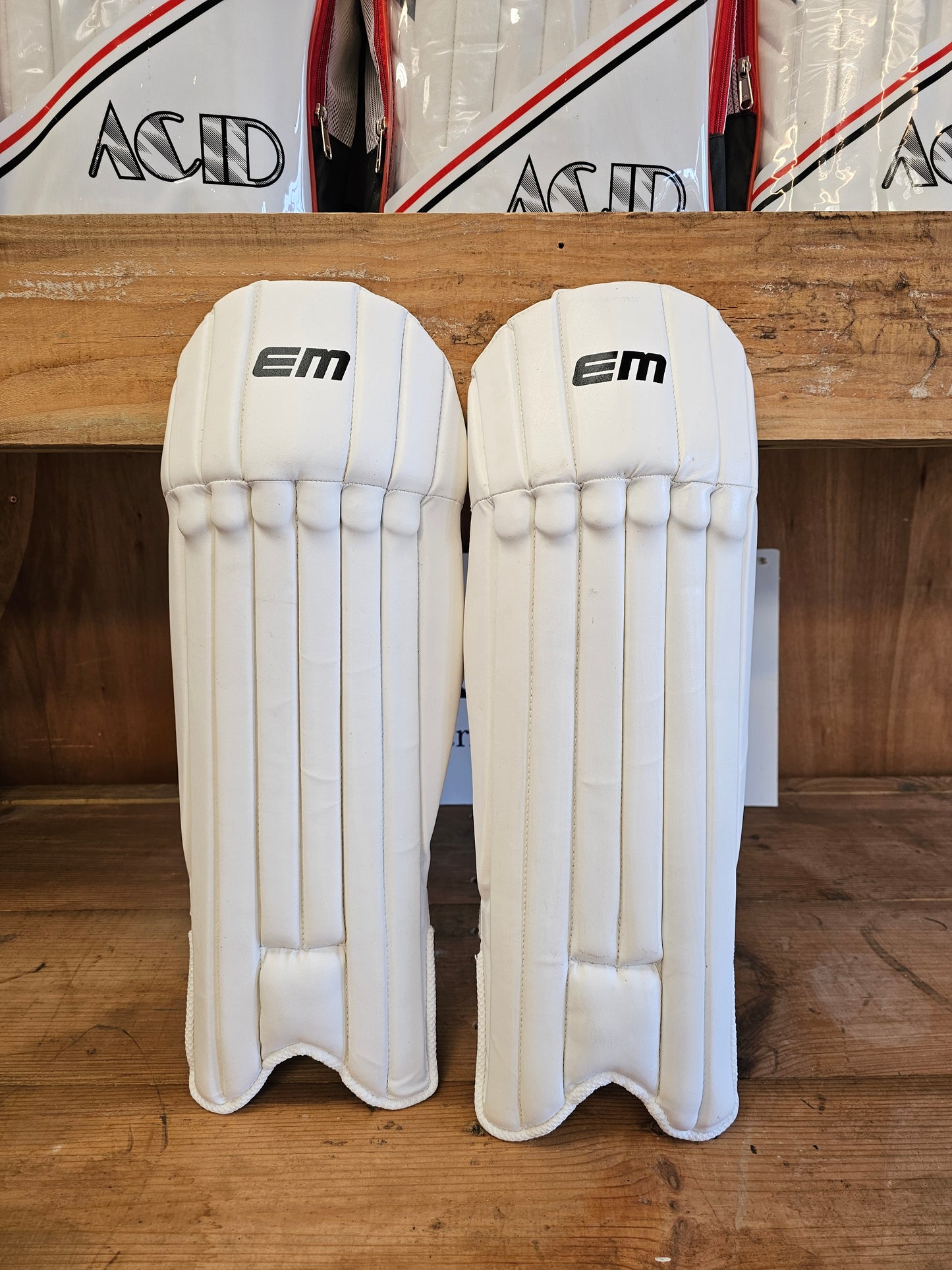 Quantum 3.0 Wicket Keeping Pads Adult