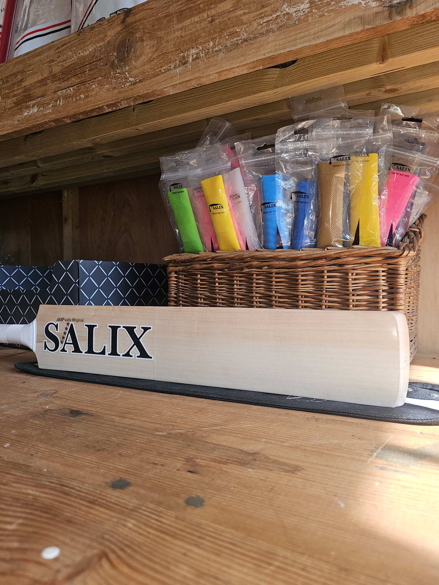 Salix AMP - Grade Performance, Weight Range 2.7lb