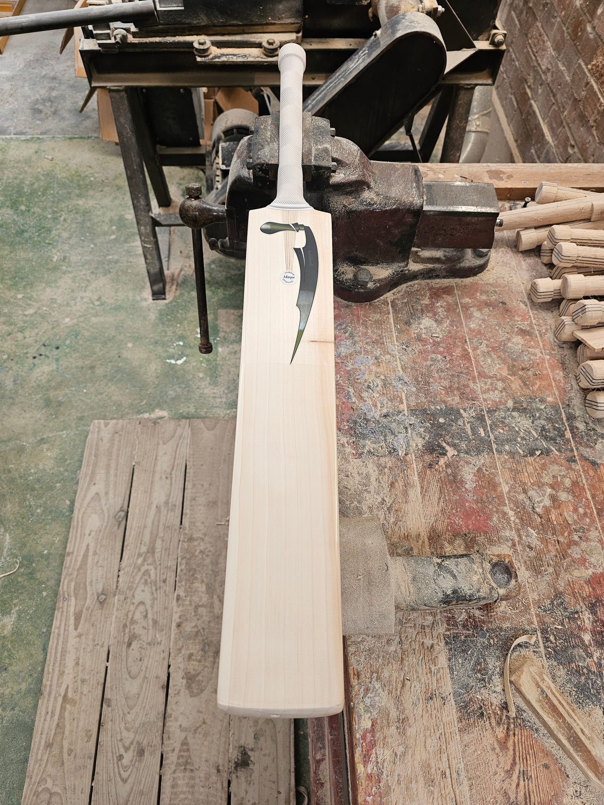 Salix Knife - Marque, Weight 2lb, 10oz, Short Handle