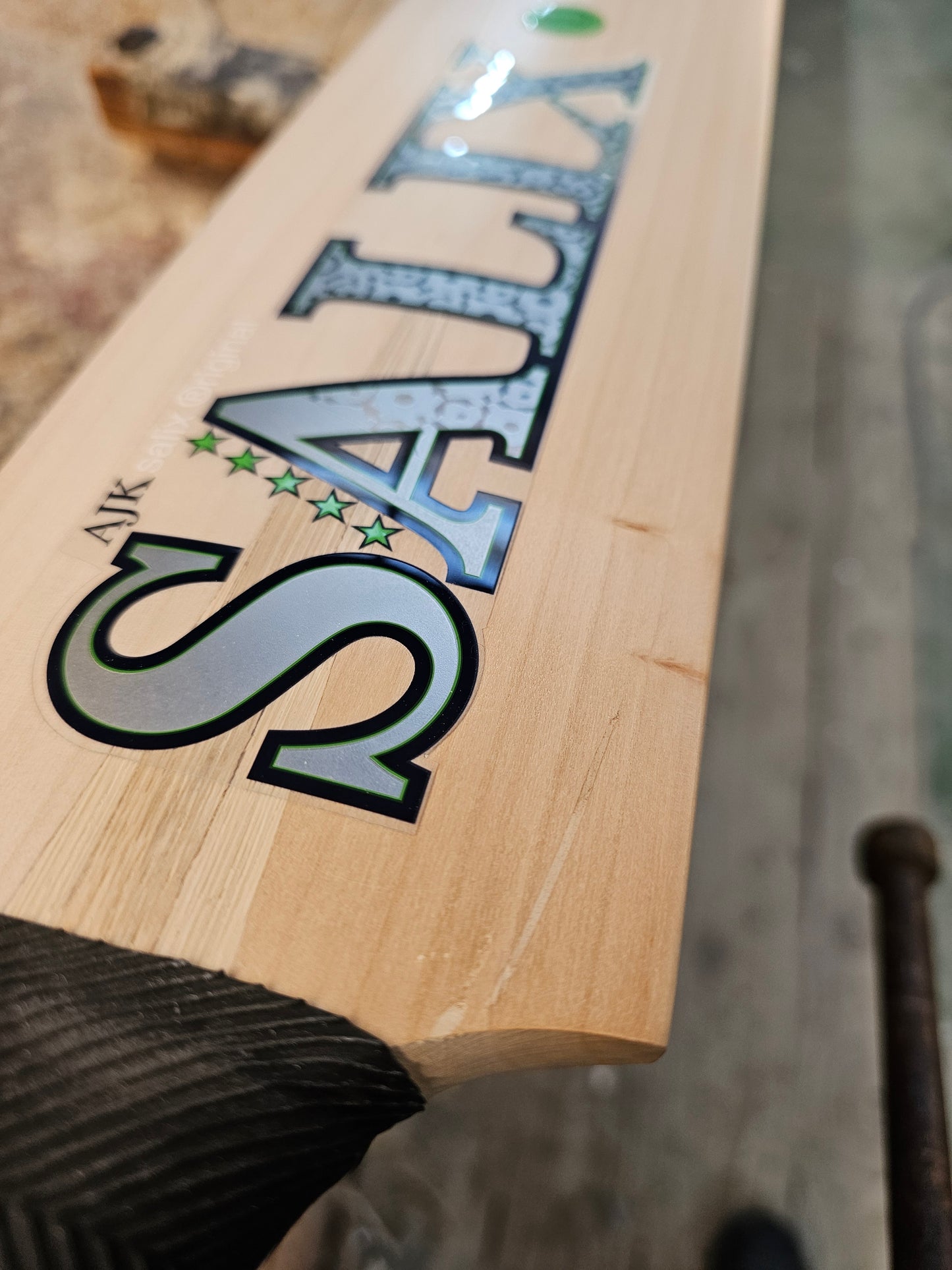 Salix AJK - Graded, Weight Range 2lb 8 Ounces, Short Handle