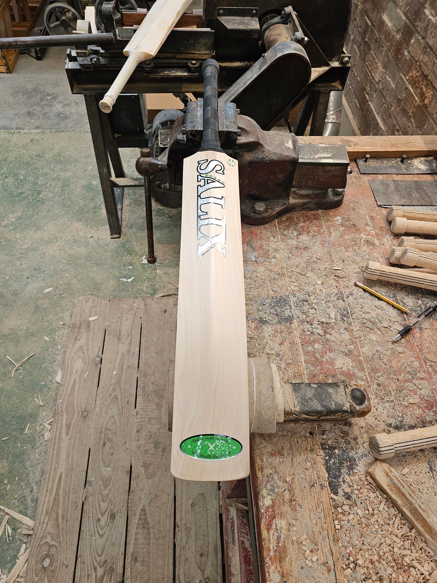 Salix AJK - Graded, 2lb 7.8oz, SH