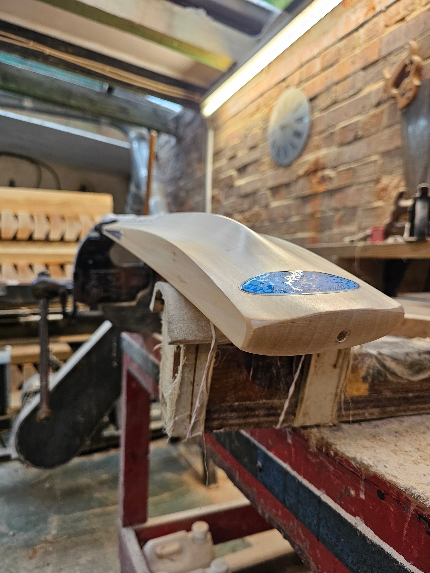 Salix AMP - Graded, Weight Range 2lb 6 Ounces, Short Handle