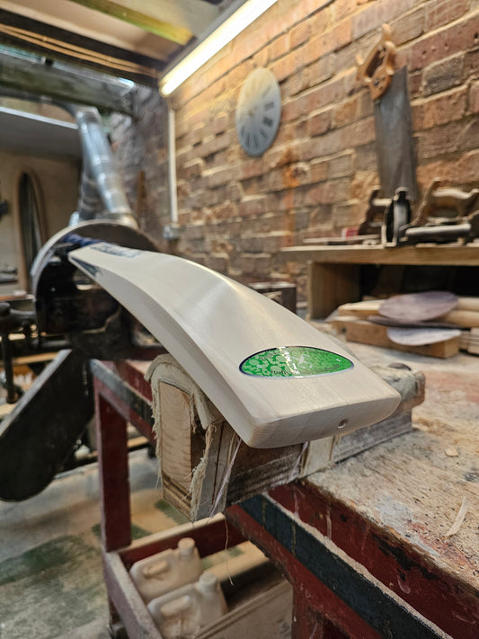 Salix AJK - Graded, Weight Range 2lb 9 Ounces, Short Handle