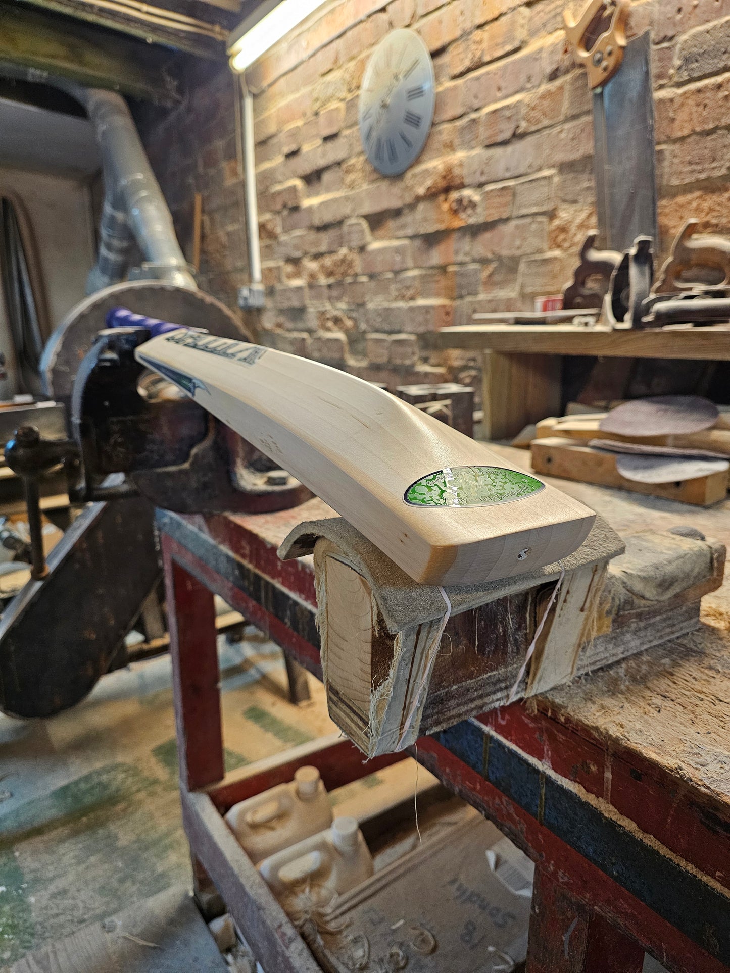 Salix AJK - 2lb 1 Ounce, Size 5