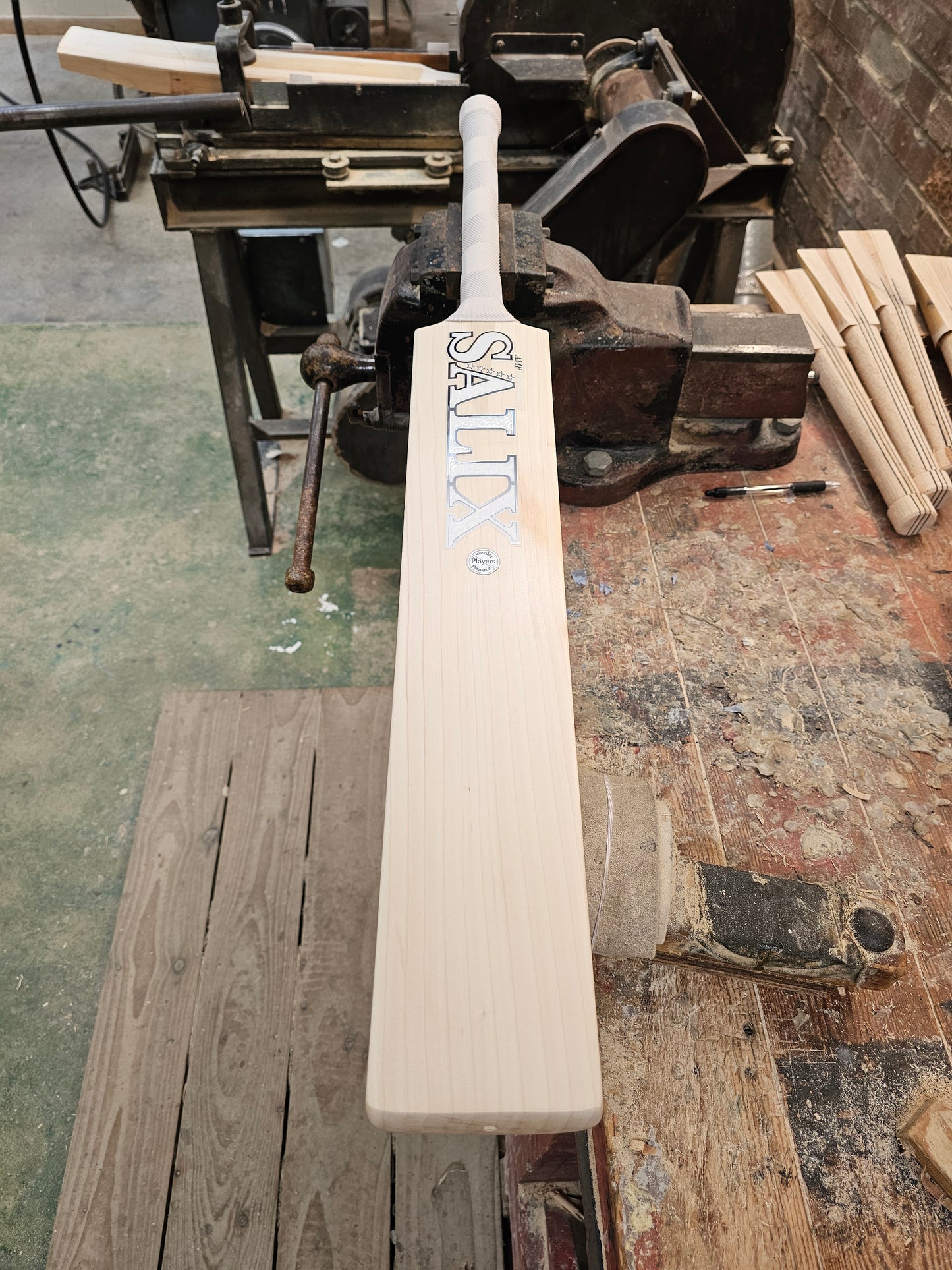 Salix AMP - Players, WR 2lb 9 Ounces,SH