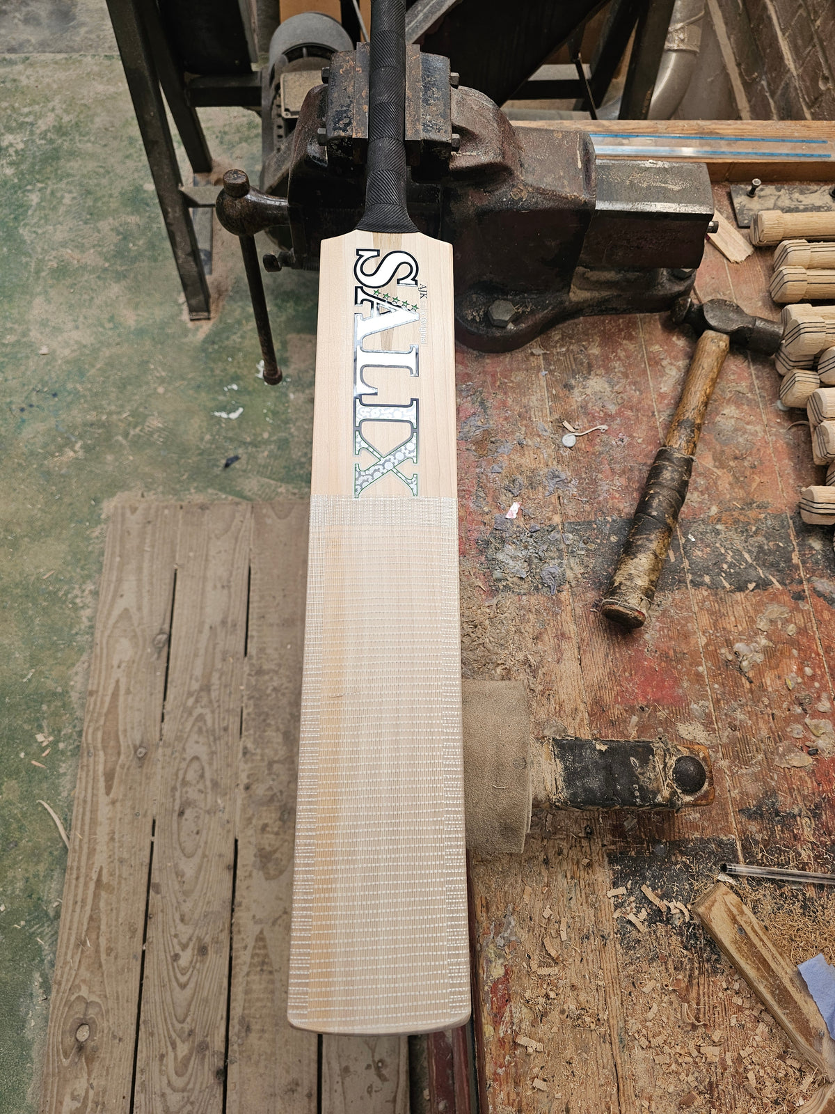 Salix AJK - Performance, Weight 2lb 11.6oz, Short Handle