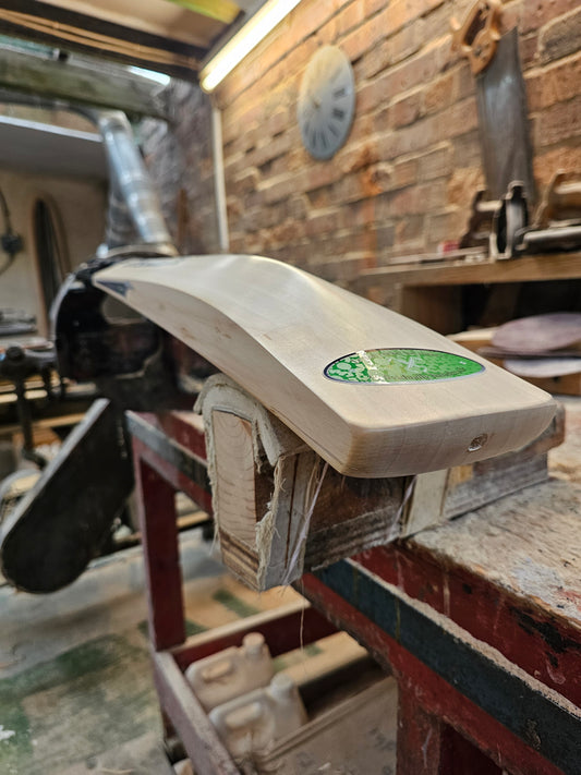 Salix AJK - Grade Alba, Weight Range 2lb 9 Ounces, Short Blade