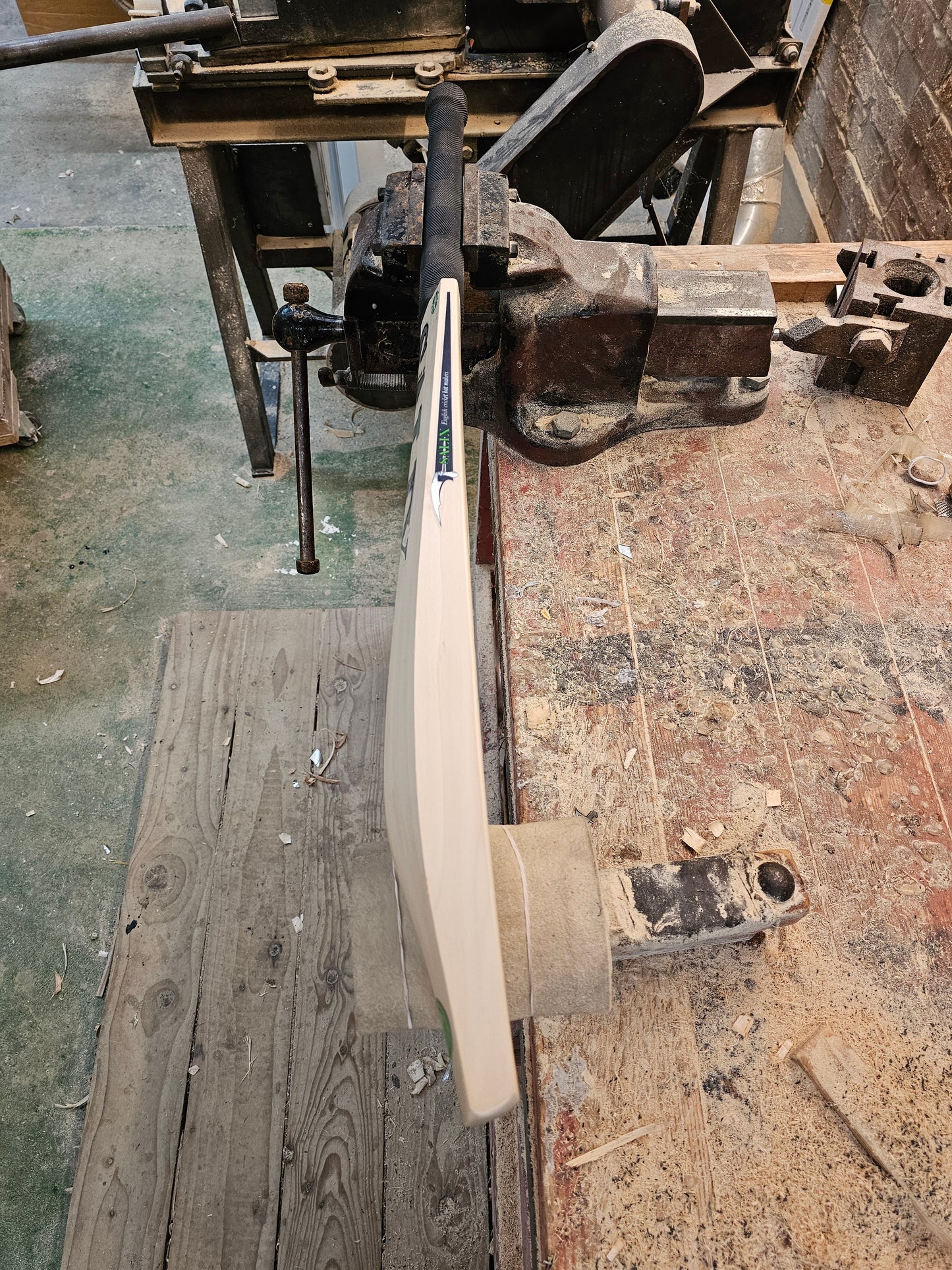 Salix AJK - Performance, Weight Range 2lb 9 Ounces, Short Handle