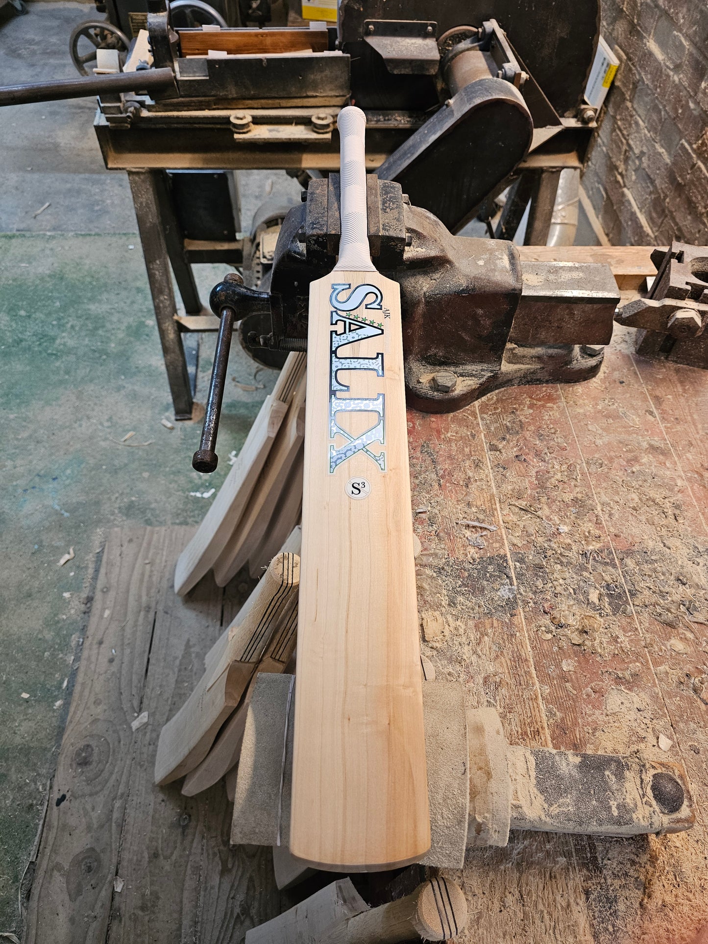 Salix AJK Training Bat - Size 4