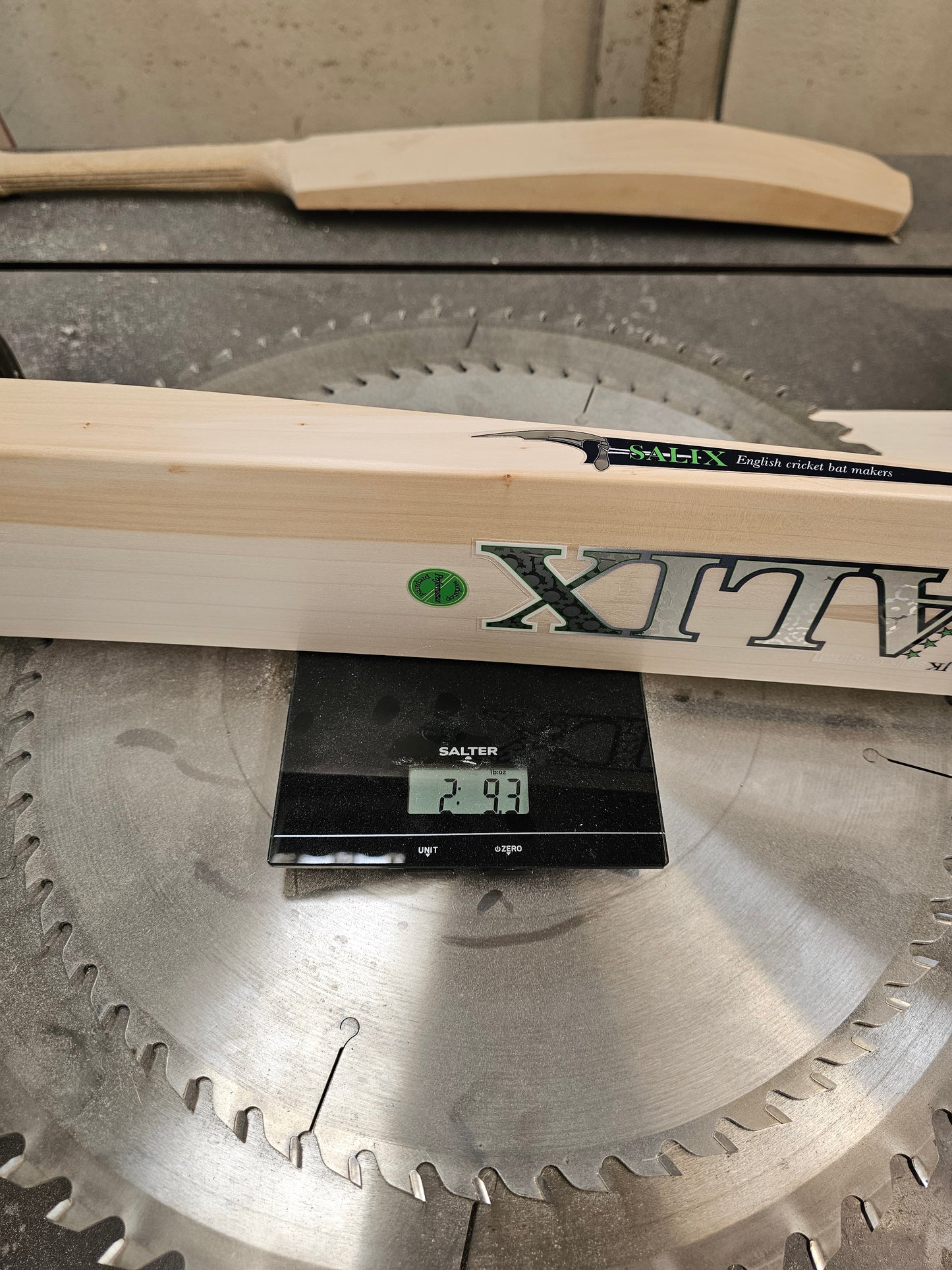Salix AJK - Performance, 2lb 9.3oz, SH