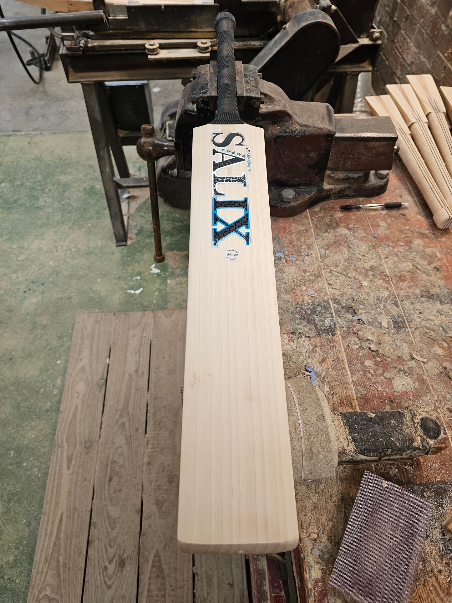 Salix AIR - Marque, WR 2lb 5 Ounces, SH