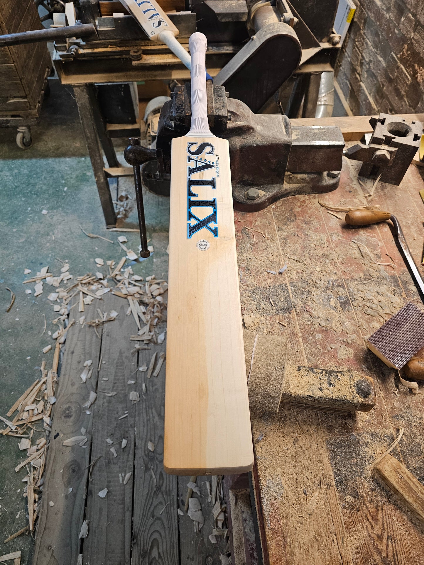 Salix AIR - Graded, Weight Range 2lb 12 Ounces, Short Handle