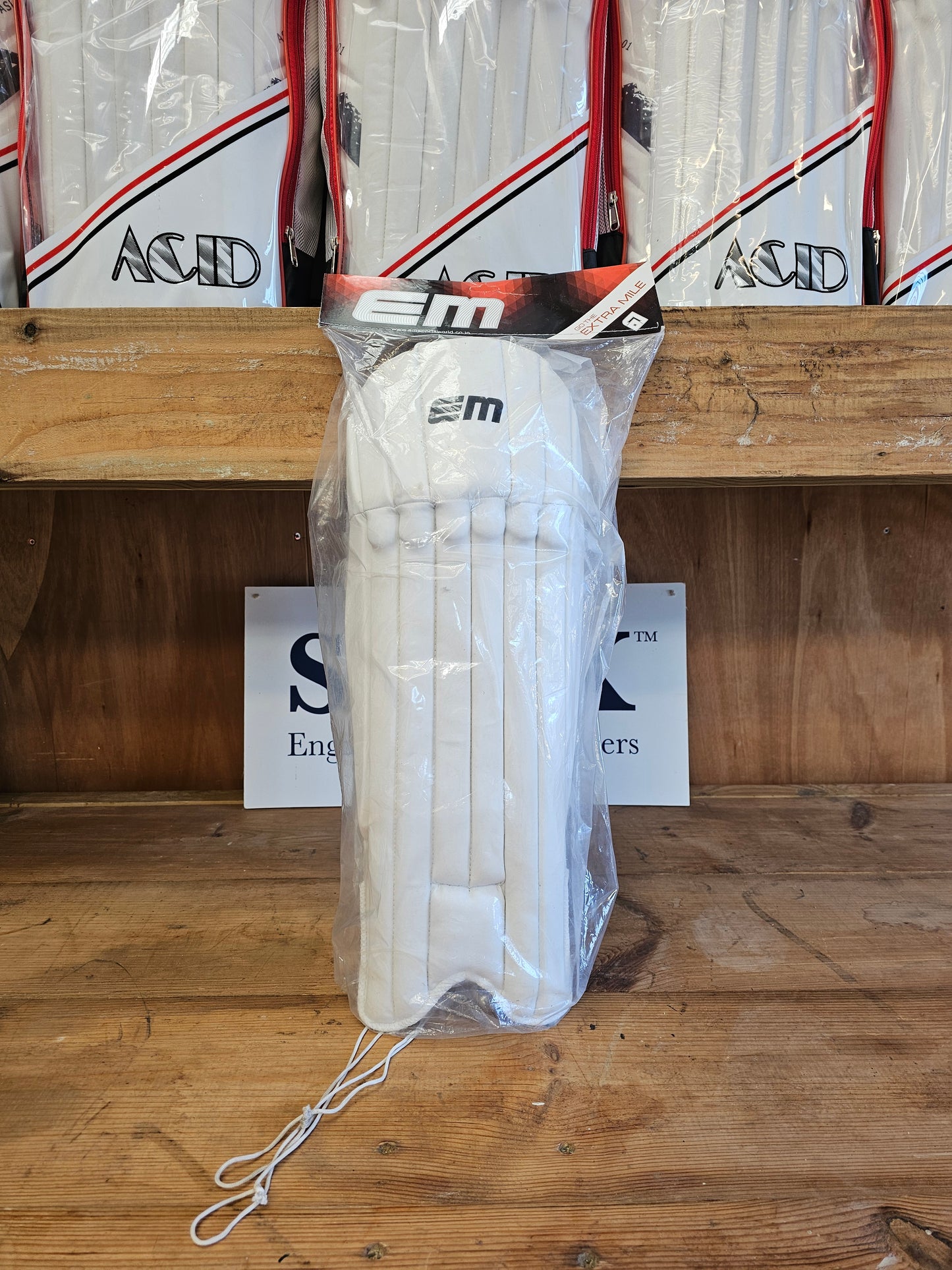 Quantum 3.0 Wicket Keeping Pads Adult