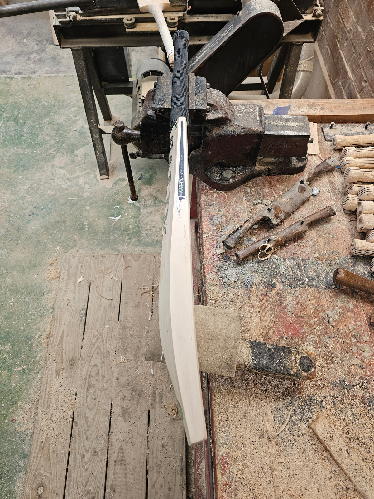Salix AJK - Graded, Weight 2lb 8oz, Short Handle