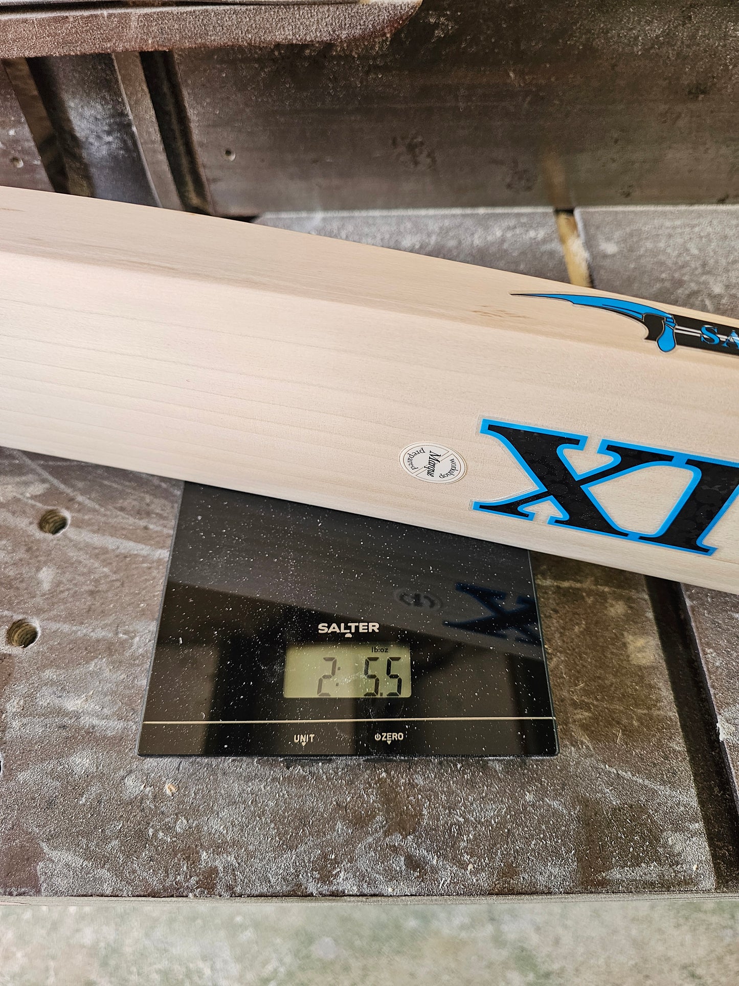 Salix AIR - Marque, WR 2lb 5 Ounces, SH