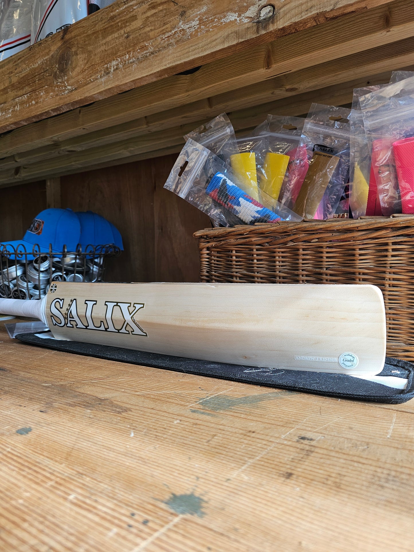 Salix AMP - Graded, Weight Range 2.9lb
