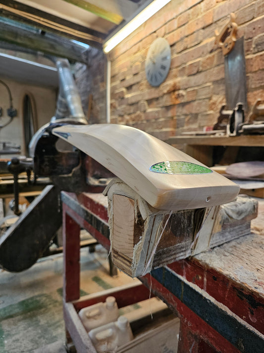 Salix AJK - Select, Weight Range 2lb 7 Ounces, Short Handle