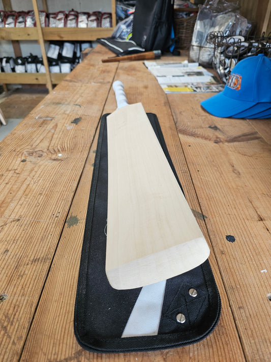 (Unlabelled) Salix - Semi Flat Face, 2.7lb